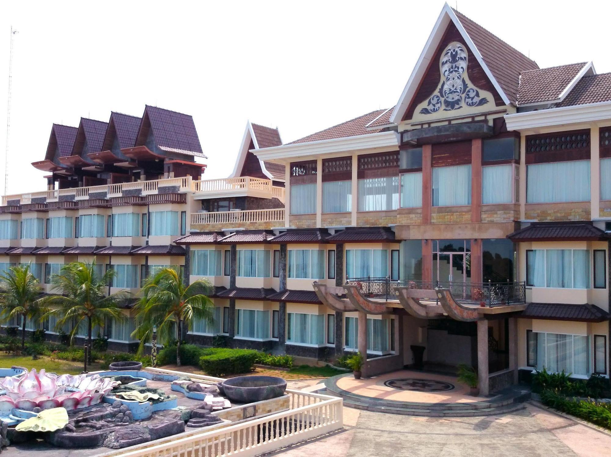 Sahid Bintan Beach Resort Teluk Bakau Exterior photo